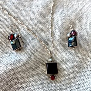 Necklace and earrings black gemstone